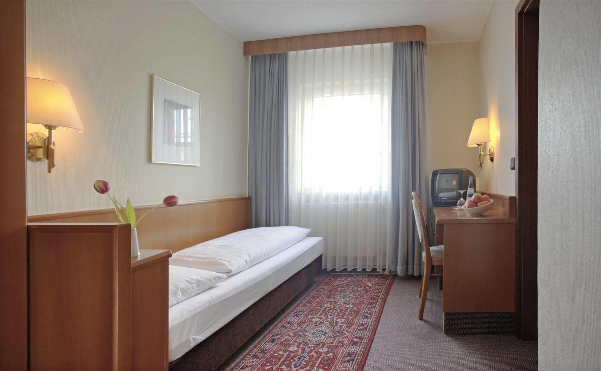 Am Jakobsmarkt 3* Nürnberg